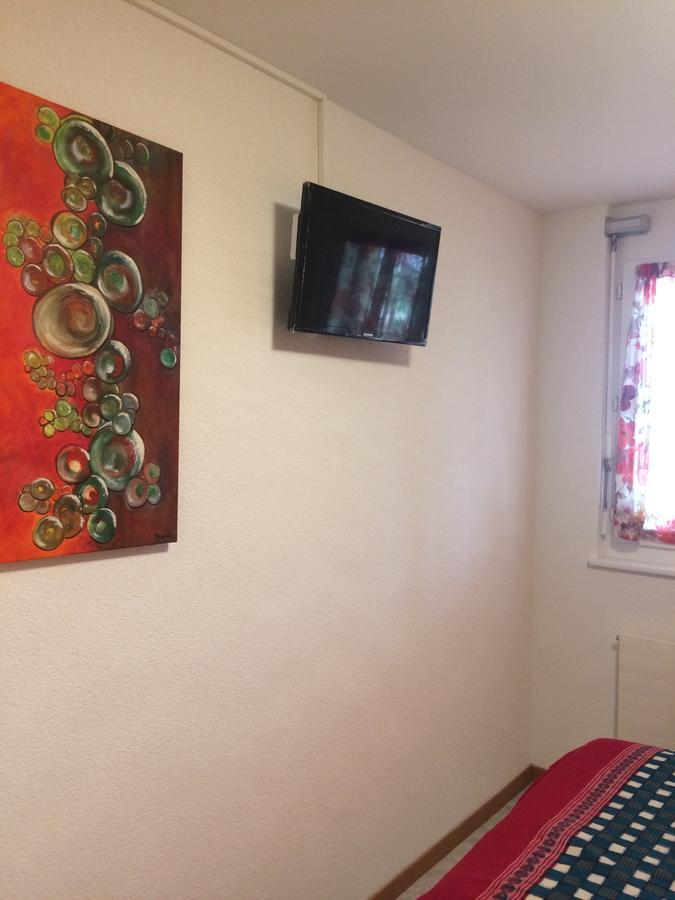 Mona'S Sleep & Go Bed and Breakfast Buren  Buitenkant foto
